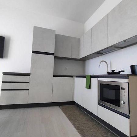 Incentrho Apartment Bagian luar foto